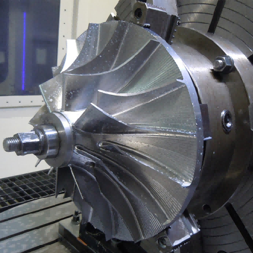 Inspección de dimensiones críticas y control de calidad en fabricación de componentes CNC de 5 ejes