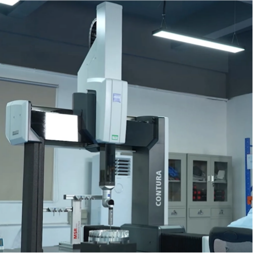 Pieza industrial compleja para mecanizado CNC de 5 ejes