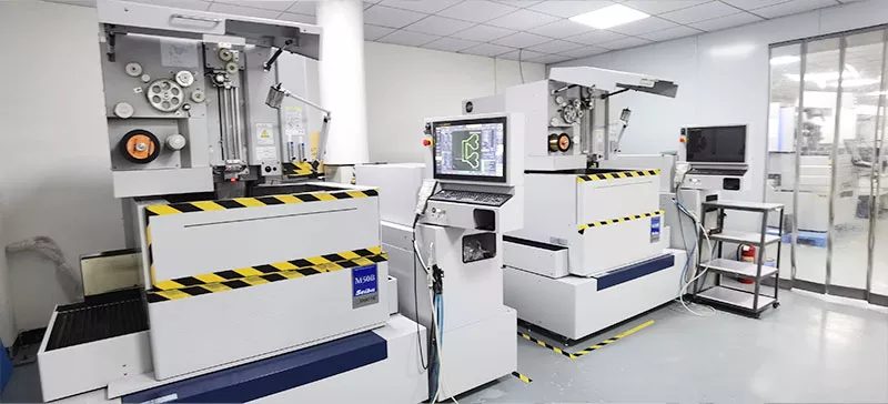 Componente industrial mecanizado con CNC de 3 ejes para producción repetitiva
